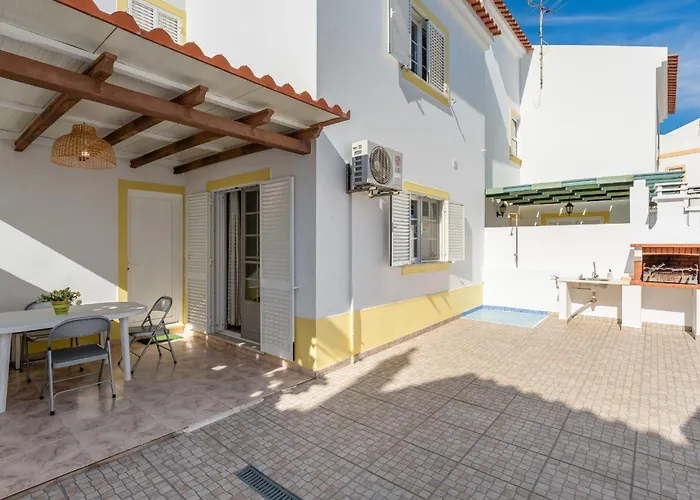 Cozy 3 Bdr House Duplex With Patio By Lovelystay Vila Real de Santo Antonio
