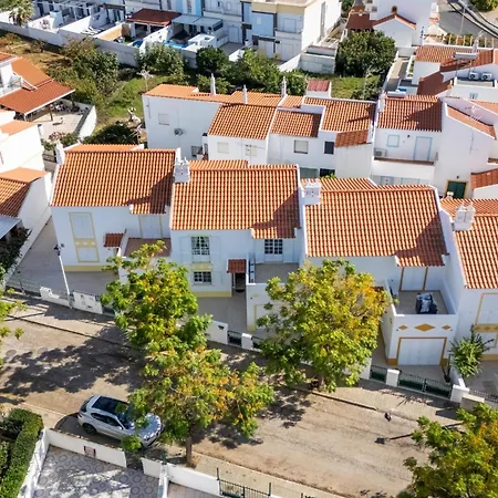 3 Bdr Duplex House With Patio By Lovelystay Feriehus Vila Real de Santo António